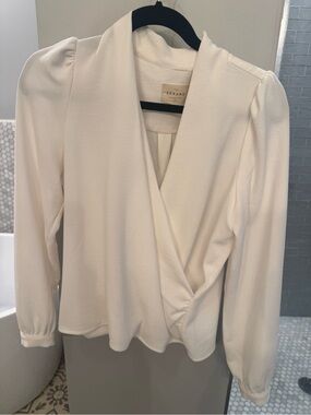 Ecru Sézane Abelia Blouse - Elegant Long Sleeve Top